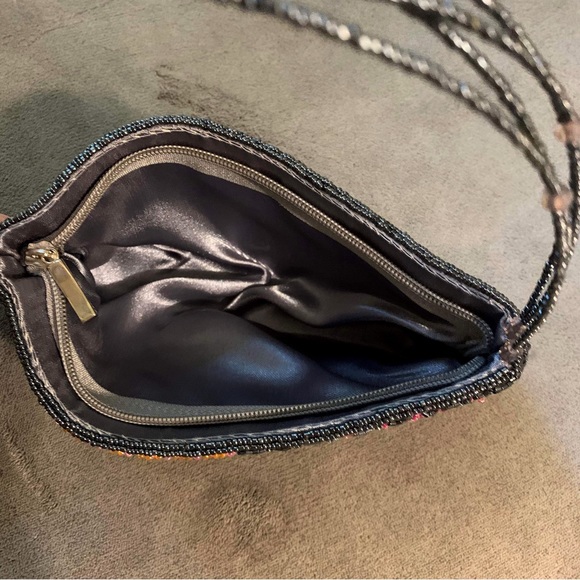 Beaded Flower Bag - Picture 8 of 10